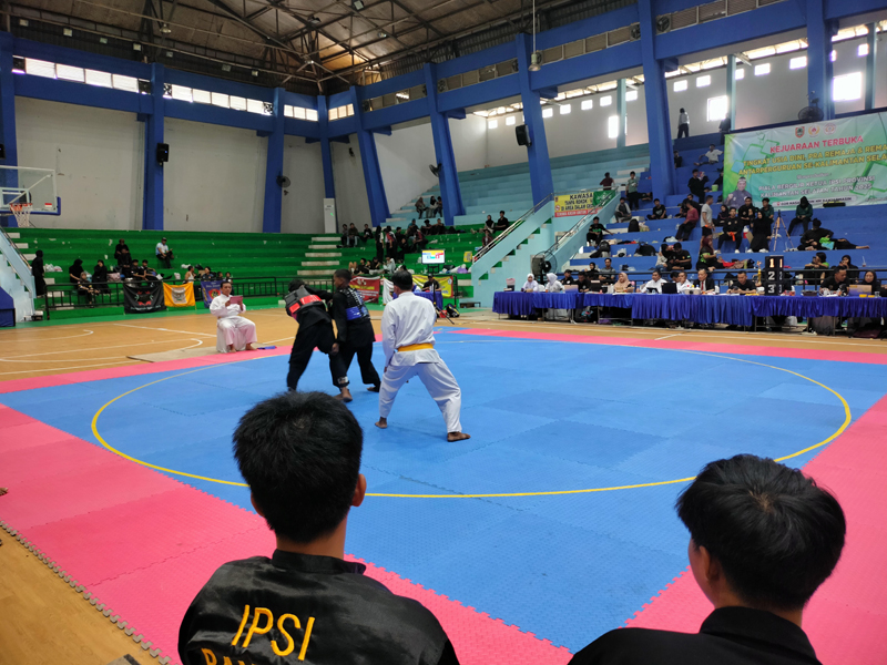 D:\2025\Juli 2025\3 Juli 2025\9\Olahraga Kamis\191 pesilat.jpg