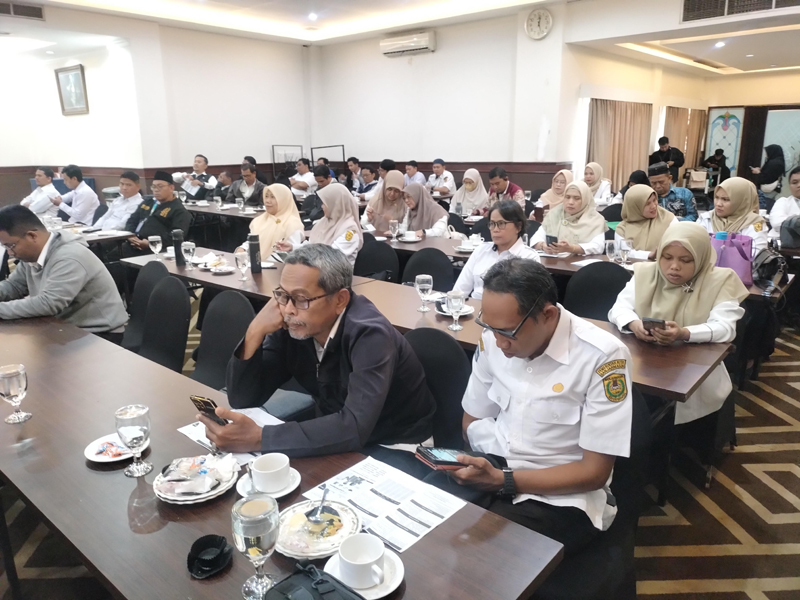 D:\2025\Juli 2025\31 Juli 2025\5\hal 5\para pengawas dan kepsepk SD Negeri Swasta dalam sosialisasi.jpg