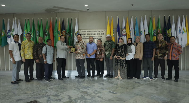 D:\2025\Juli 2025\7 Juli 2025\2\Pansus III Kunjungi Dirjen Bina Bangda Bahas RPJMD.jpg