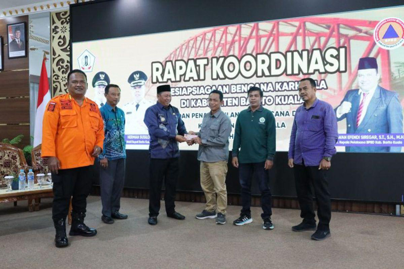 D:\2025\Agustus 2025\12 Agustus 2025\2\2\New Folder\bupati.jpg