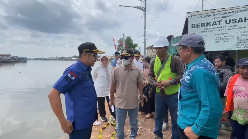 D:\2025\Agustus 2025\12 Agustus 2025\5\hal 5\Ketua Komisi III Ridho Akbar dan anggota komisi III.jpg