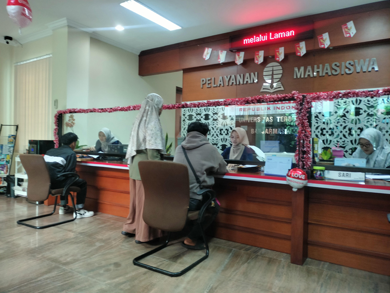 D:\2025\Agustus 2025\13 Agustus 2025\5\hal 5\Mahasiswa baru mulai melakukan registrasi di UT Banjarmasin.jpg