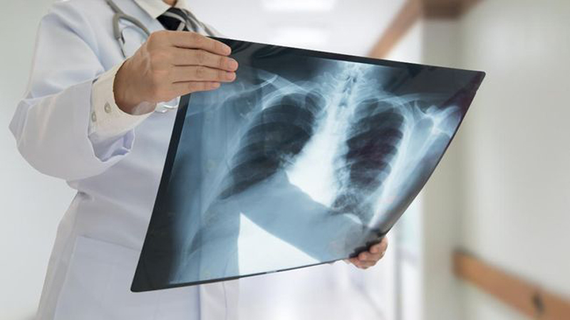 D:\2025\Agustus 2025\14 Agustus 2025\11\Halaman 1-11 Kamis\dokter.jpg