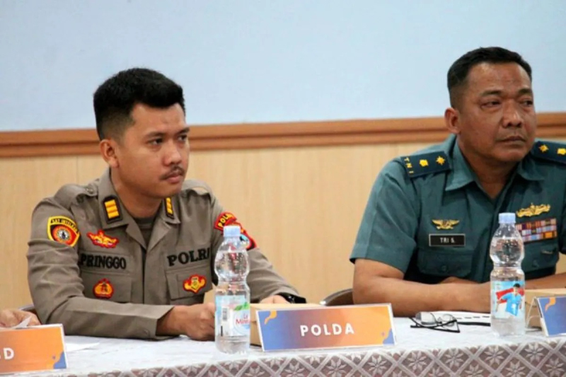 D:\2025\Agustus 2025\15 Agustus 2025\2\Ratusan Personel Dikerahkan Tanggulangi Karhutla.jpg