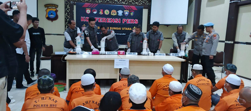 D:\2025\Agustus 2025\19 Agustus 2025\2\222\New Folder\Polres HSU Musnahkan Barbuk Narkotika.jpg