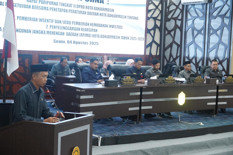 D:\2025\Agustus 2025\5 Agustus 2025\5\hal 5\Rapur DPRD Kota Banjarmasin dan Pemko Banjarmasin.jpg