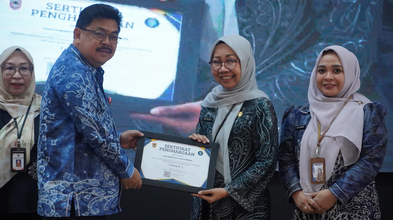 D:\2025\September 2025\2 September 2025\5\hal 5\PLT Asisten I Bidang Pemerintahan dan Kesra Provinsi Kalsel.jpg