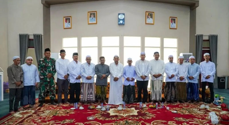 D:\2025\September 2025\24 september 2025\2\Halaman 2\Pemkab HST Gelar Safari Maulid.jpg