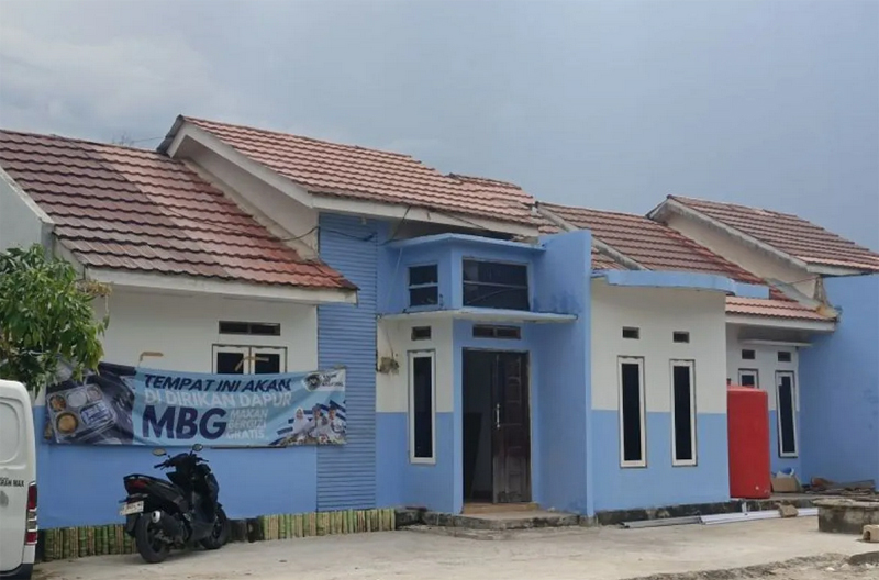D:\2025\September 2025\26 September 2025\5\HAL 5\Bangunan Satuan Pelayanan Pemenuhan Gizi (SPPG) atau dapur Makanan Bergizi Gratis (MBG) yang di renovasi.jpg
