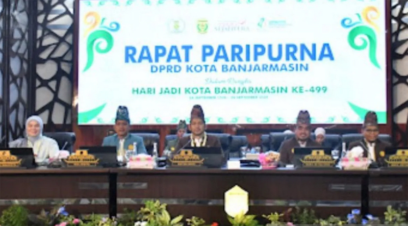 D:\2025\September 2025\26 September 2025\5\HAL 5\DPRD Kota Banjarmasin saat menggelar rapat paripurna Hari Jadi ke-499 Kota Banjarmasin.jpg