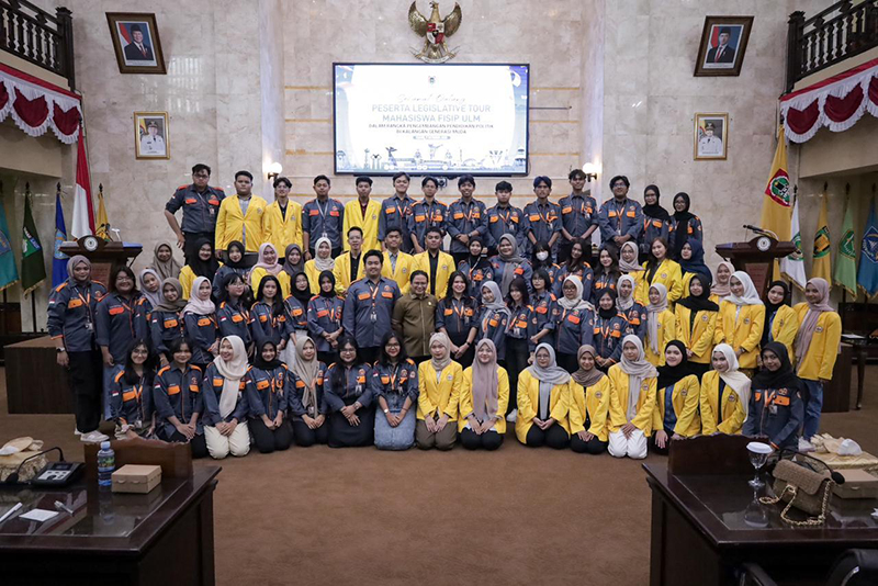 D:\2025\Oktober 2025\15 Oktober 2025\2\22222\New Folder\Legislative Tour Jadi Sarana Edukasi Mahasiswa.jpg