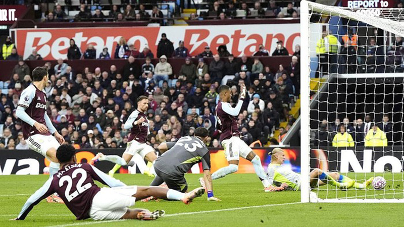 D:\2025\Oktober 2025\28 Oktober 2025\9\Olahraga Selasa\man city.jpg