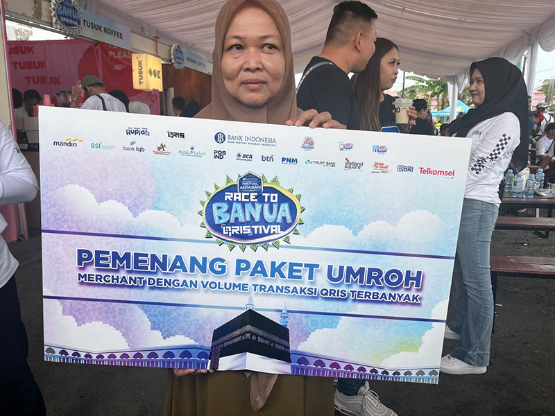 G:\2025\Oktober 2025\7 Oktober 2025\7\9\Foto 6 - Berita ADV Bank Kalsel 2.jpg