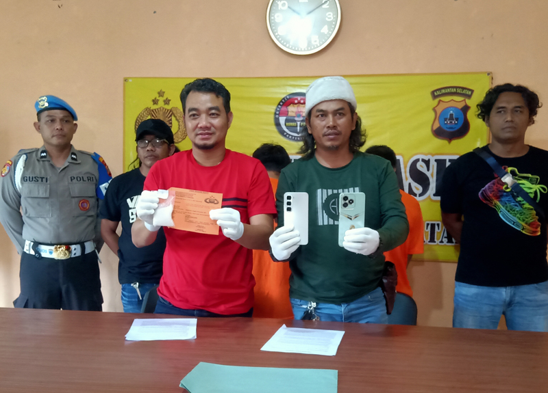 D:\2025\1 Desember 2025\2\Petugas Amankan Pengedar Sabu.jpg