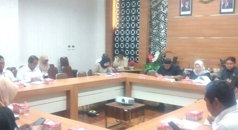 D:\2025\November 2025\14 November 2025\5\hal 5\DPRD rapat Propemperda 2026 bersama Bagian Hukum Setda Batola.jpg