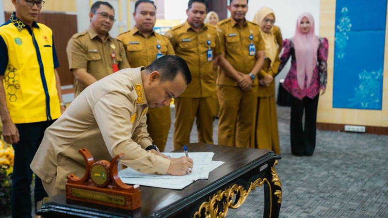 D:\2025\November 2025\19 November 2025\2\2\2\New Folder\Tapin Fokus Tingkatkan Kualitas Pelayanan Publik.jpg