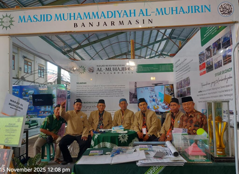 D:\2025\November 2025\19 November 2025\5\hal 5\Stand Masjid Al Muhajirin Sabet Gelar Stand Masjid Terbaik di CRM Award 2025.jpg