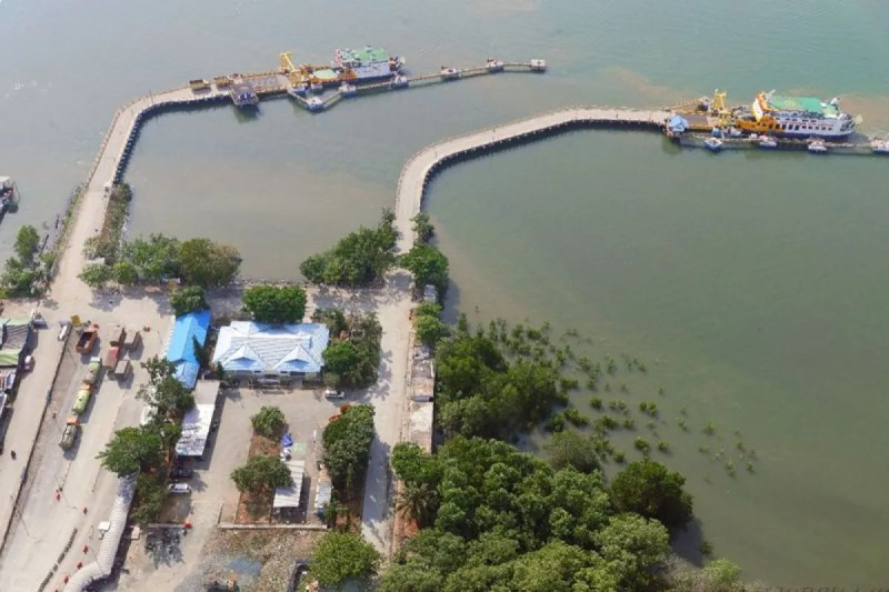 D:\2025\November 2025\20 November 2025\2\Delapan Kapal Disiapkan untuk Kelancaran Nataru.jpg