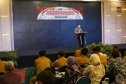 D:\2025\November 2025\21 November 2025\5\hal 5\SUASANA kegiatan Bimtek Koperasi Merah Putih oleh Pemko Banjarmasin..jpg