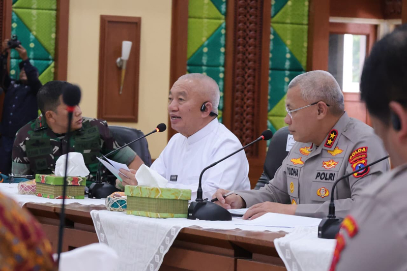 D:\2025\November 2025\25 November 2025\5\hal 5\GUBERNUR.jpg