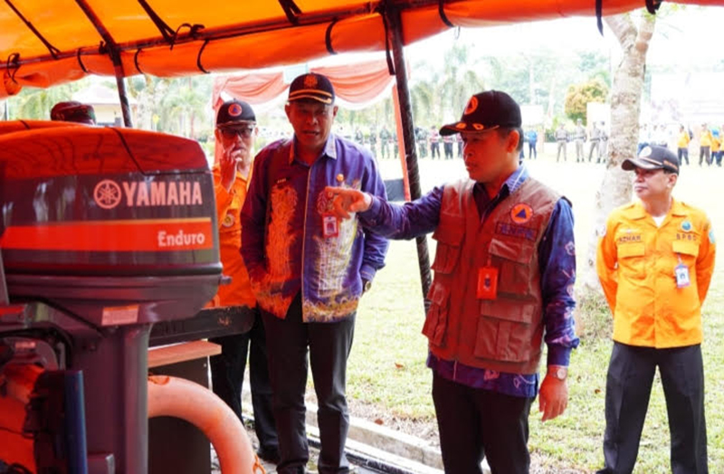 D:\2025\November 2025\3 November 2025 2025\5\hal 5\Asisten Administrasi Umum Setda Banjar Rakhmat Dhany meninjau kesiapan.jpg