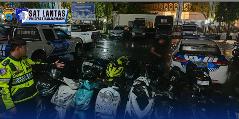 D:\2025\Desember 2025\15 Desember 2025\2\BERITA DAN FOTO UNTUK HALAMAN 2, TERBIT SENIN TANGGAL 15 DESEMBER 2025\3.jpg