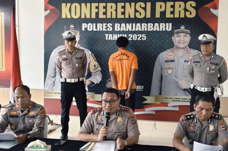 D:\2025\Desember 2025\3 Desember 2025\2\tabrak pengendara.jpg