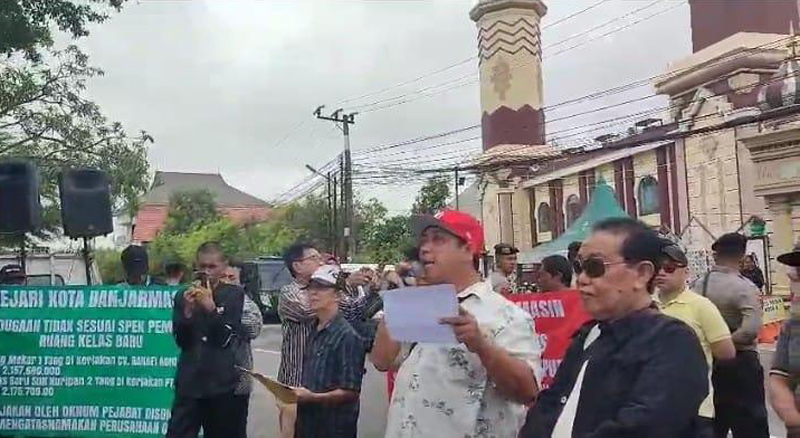 G:\2025\Desember 2025\16 Desember 2025\2\2\New Folder\warga.jpg