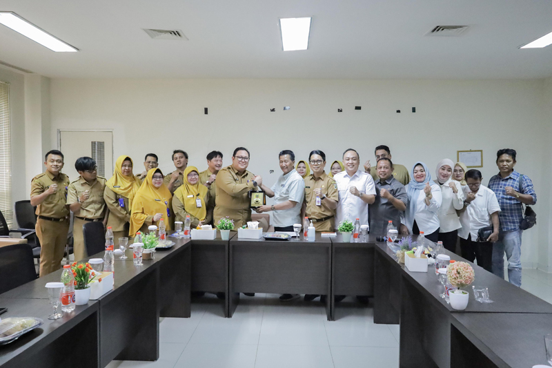 G:\2025\Desember 2025\19 Desember 2025\2\BERITA DAN FOTO UNTUK HALAMAN 2, TERBIT JUMAT TANGGAL 19 DESEMBER 2025\1 (MASTER).jpg