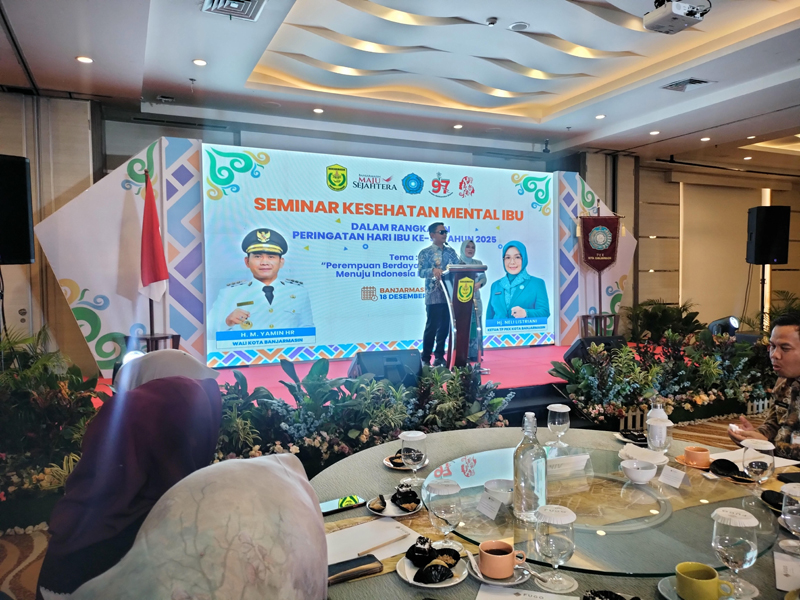 G:\2025\Desember 2025\19 Desember 2025\5\hal 5\hal 5\Walikota HM Yamin menyampaikan sambutan Seminar Kesehatan Mental Ibu yang digelar Pemerintah Kota Banjarmasin bersama TP PKK Kota Banjarmasin..jpg