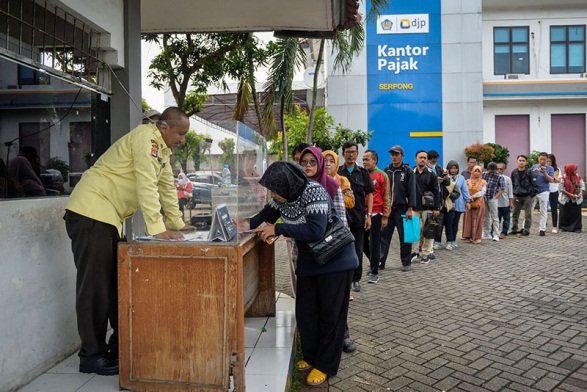 G:\2025\Desember 2025\31 desember 2025\6\Hal Ekonomi, 31 Desember\master 6.jpg