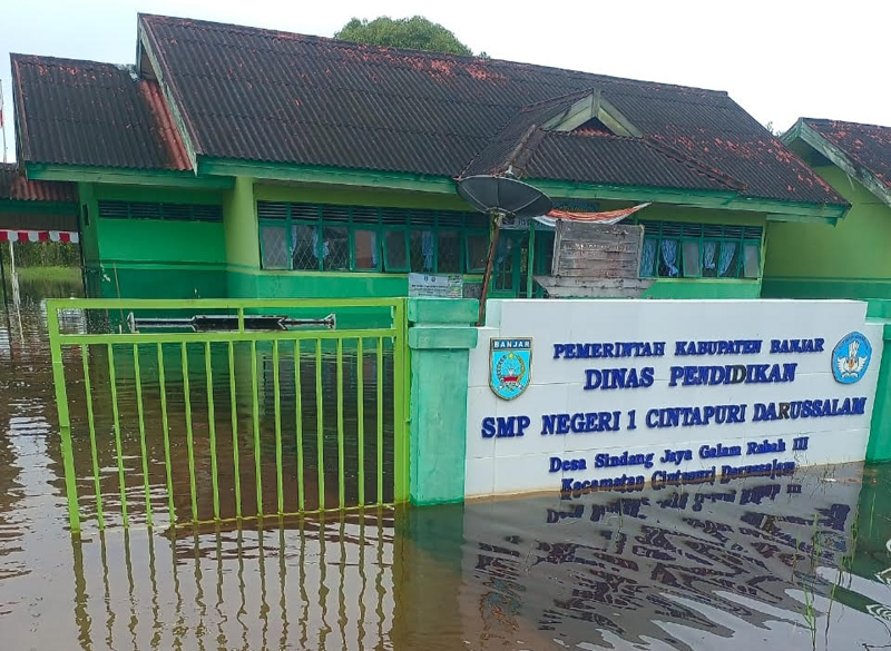 G:\2025\2026\Januari\7 Januari 2026\5\hal 5\Salah satu sekolah yang proses belajar-mengajarnya dilaksanakan.jpg