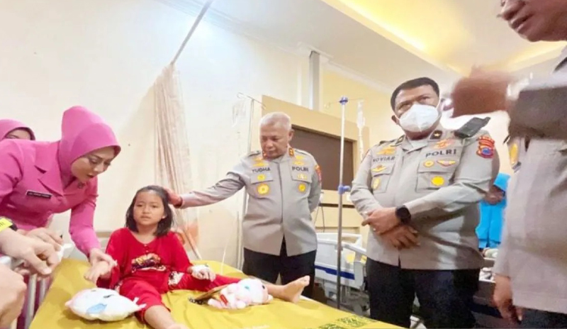 G:\2026\Januari\20 Januari 2026\2\2\Kapolda Bantu Bocah Korban Laka Lantas.jpg