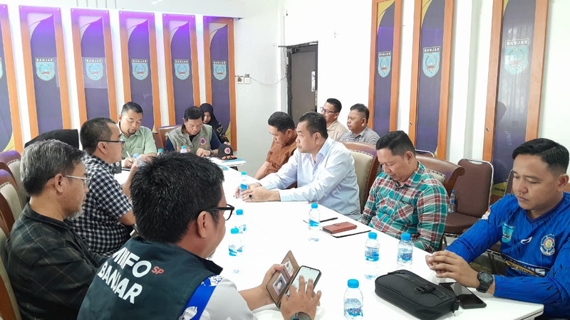 G:\2026\Januari\21 Januari 2026\5\Hal 5\Para kepala SKPD Pemkab Banjar mengikuti Rakor Penanganan Banjir.jpg