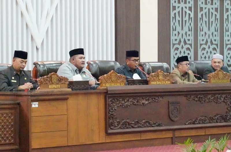 G:\2026\Januari\23 Januari 2026\5\Hal 5\DPRD Kabupaten Banjar menggelar Rapat Paripurna dengan agenda.jpg