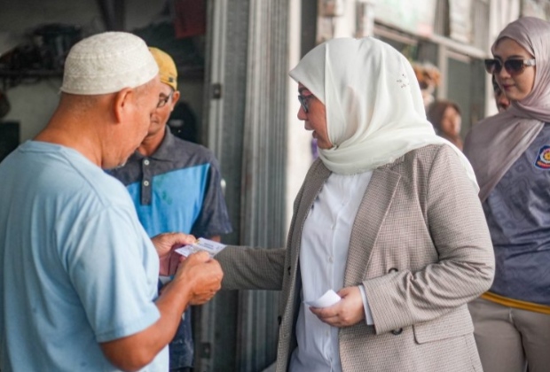 Pemko Banjarbaru Bagikan Voucher Belanja