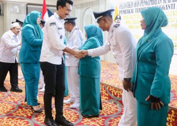 Bupati Banjar Lantik Pambakal PAW