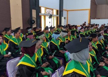 Pj Bupati Hadiri Wisuda STIT Syekh Muhammad Nafis Tabalong