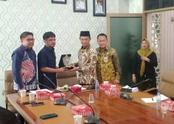 Sekda Tanbu Sambut Kunjungan Komisi I DPRD Provinsi