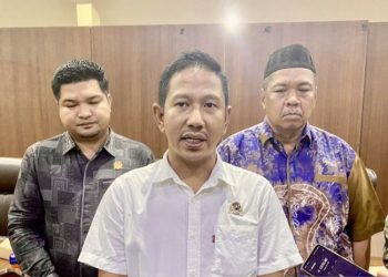 DPRD Sumbang Dana Untuk Relawan Layani Jamaah Haul Sekumpul