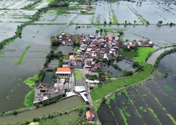 Foto Udara Banjir Di Kawasan Desa Kedungringin