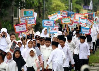 Pawai Memperingati Isra Miraj