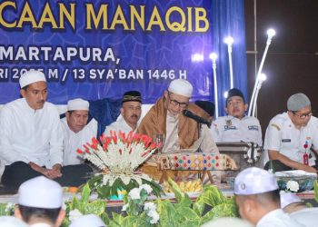 D:\2025\Februari 2025\14 Februari 2025\5\hal 5\Tuan Guru KH Abdullah Basya membacakan.jpg