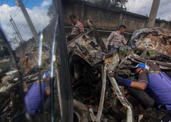 Kecelakaan Beruntun Di Gerbang Tol Ciawi 2