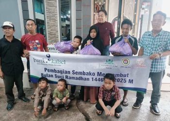 Forpeban Kalsel, Pemuda Islam, dan IPPI Bersama Bank Kalsel Salurkan 250 Paket Sembako