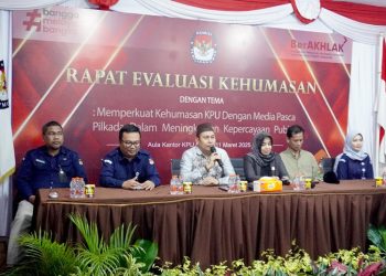 D:\2025\Maret 2025\13 Maret 2025\5\hal 5\KPU Kabupaten Banjar mengadakan Rapat Evaluasi.jpg