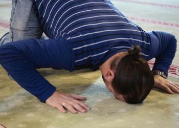 D:\2025\Maret 2025\14 Maret 2025\11\Halaman 1-11 Jumat\keajaiban.jpg