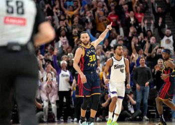 D:\2025\Maret 2025\17 Maret 2025\9\Olahraga Senin\Curry.jpg