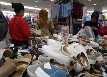 D:\2025\Maret 2025\18 maret 2025\7\hal Ekonomi (18 Maret))\master 7.jpg