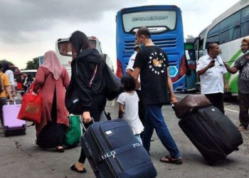 D:\2025\Maret 2025\20 Maret 2025\7\hal Ekonomi (20 Maret))\hal 7 - 2 klm (Bawah).jpg